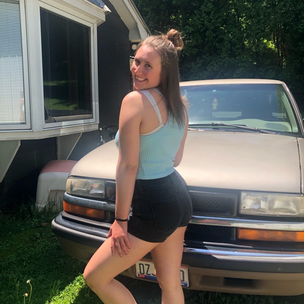 Meet your Posher, Maddy